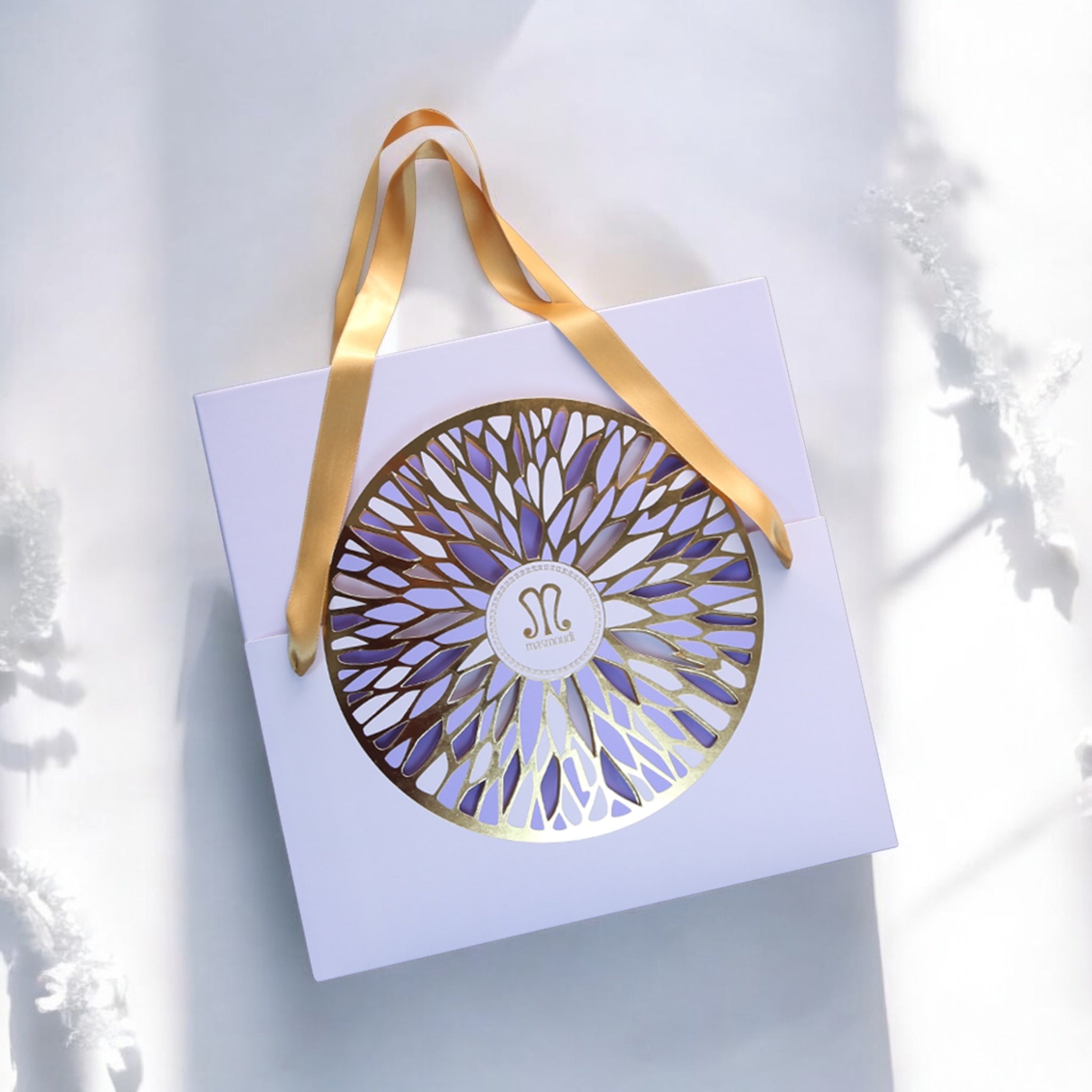 Évasion Tunisian pastry gift box with 46 assorted pieces