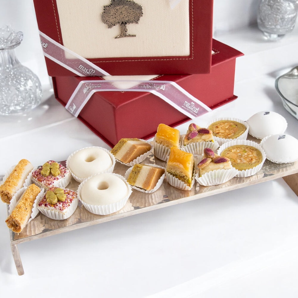 Luxia Jasmin Tunisian pastry gift box in leather-style box with 29 pieces