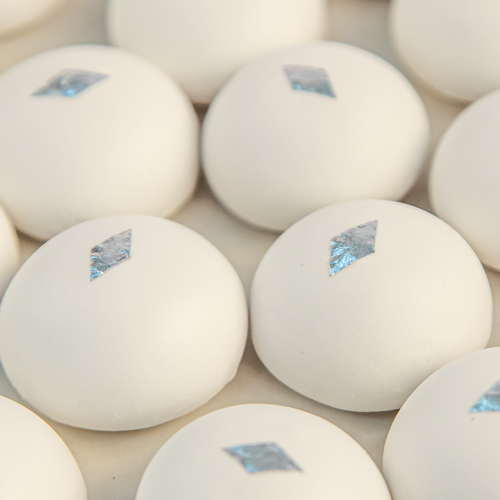 Almond mlabes Tunisian almond fondant cookies in 400g box by Masmoudi Gourmet