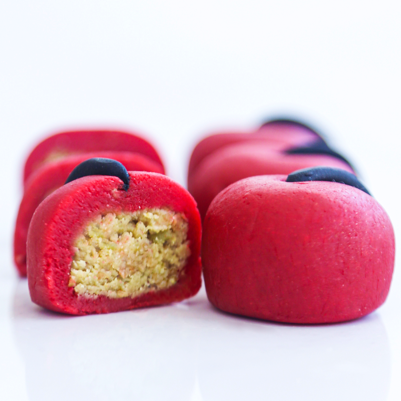 Chechia Raspberry Pistachio 300g | Tunisian Pastry
