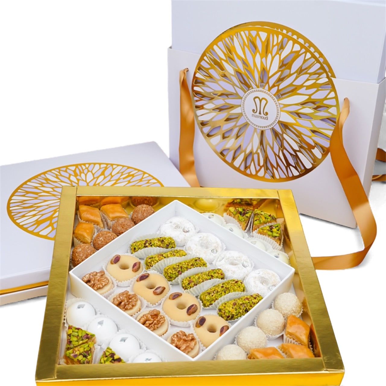 Évasion Tunisian pastry gift box with 46 assorted pieces